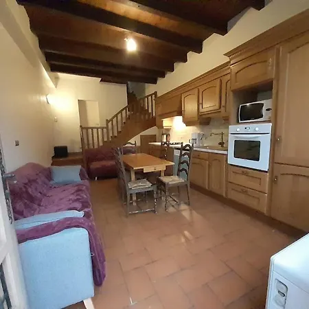 En Rouergue, Grand Vabre, Maison De Village, Disponible En Aout Pour 5-6 Personnes Nyaraló *