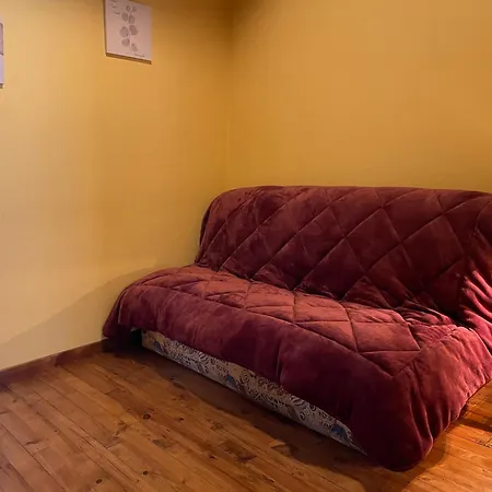 En Rouergue, Grand Vabre, Maison De Village, Disponible En Aout Pour 5-6 Personnes Nyaraló Conques-en-Rouergue
